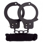 Чёрные наручники из листового металла в комплекте с веревкой BONDX METAL CUFFS LOVE ROPE SET - Dream Toys - купить с доставкой в Хабаровске