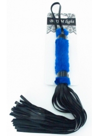 Нежная плеть с синим мехом BDSM Light - 43 см. - БДСМ Арсенал - купить с доставкой в Хабаровске