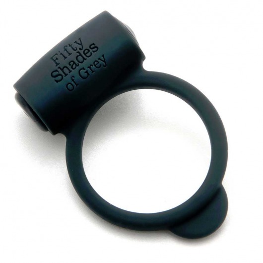 Темно-серое эрекционное кольцо Vibrating Love Ring с вибрацией - Fifty Shades of Grey - в Хабаровске купить с доставкой