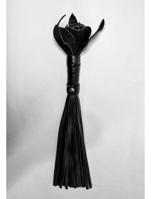 Черная кожаная плеть с розой в рукояти - 40 см. - БДСМ Арсенал - купить с доставкой в Хабаровске